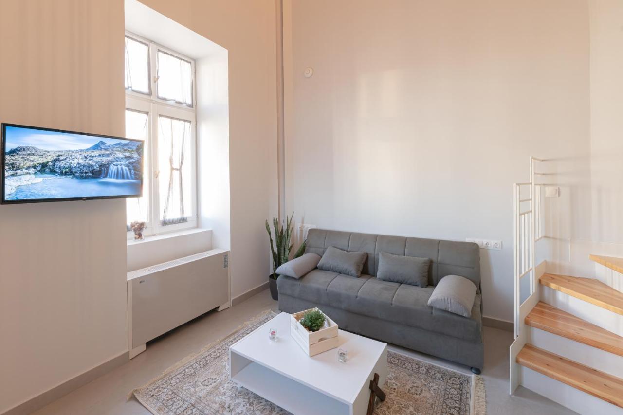 Ether Loft Suites Aten Exteriör bild