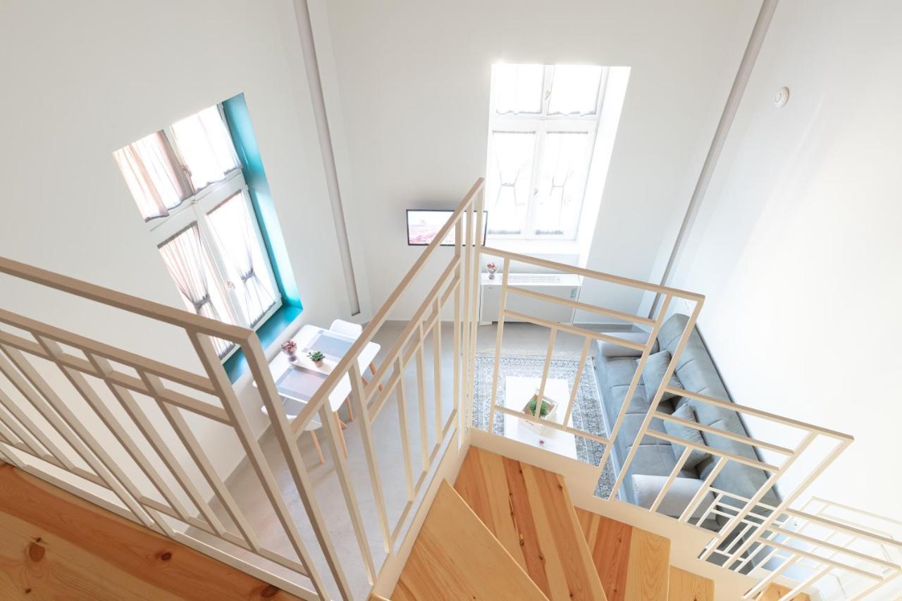 Ether Loft Suites Aten Exteriör bild